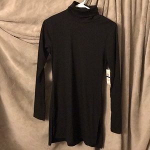 M Black ribbed turtleneck dress with slits
